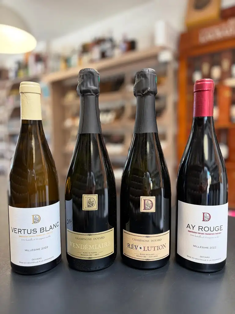 Bouteilles de vin et de champagne à partager